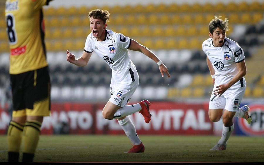 Debut de Gustavo Quinteros