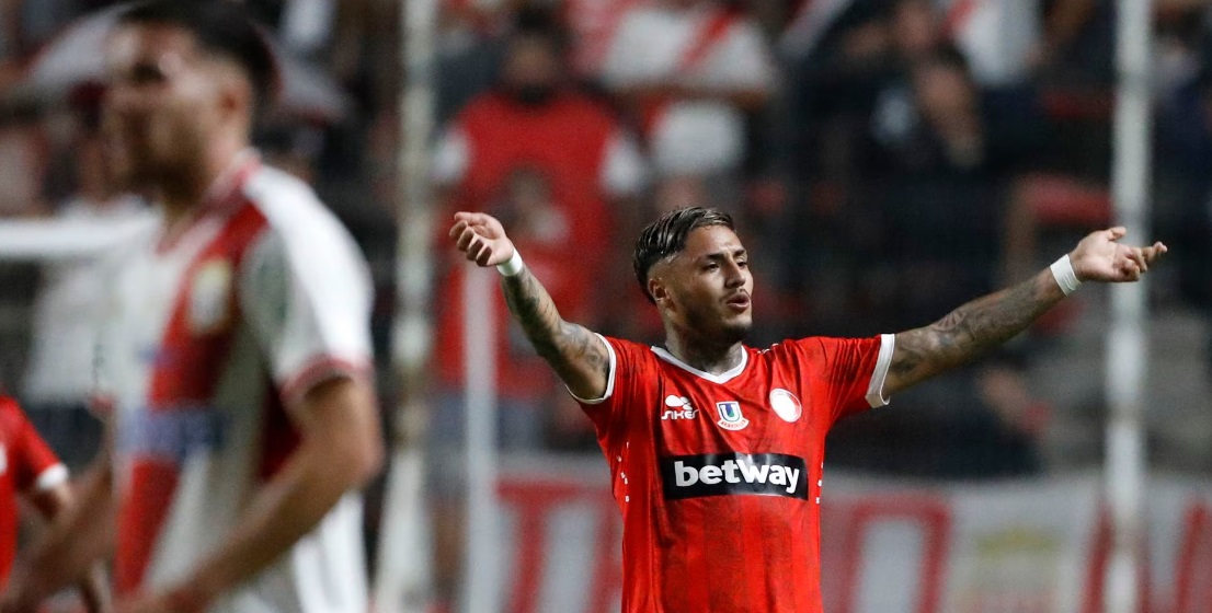 Gaete marcó un golazo para marcar el empate transitorio. Foto: PHOTOSPORT