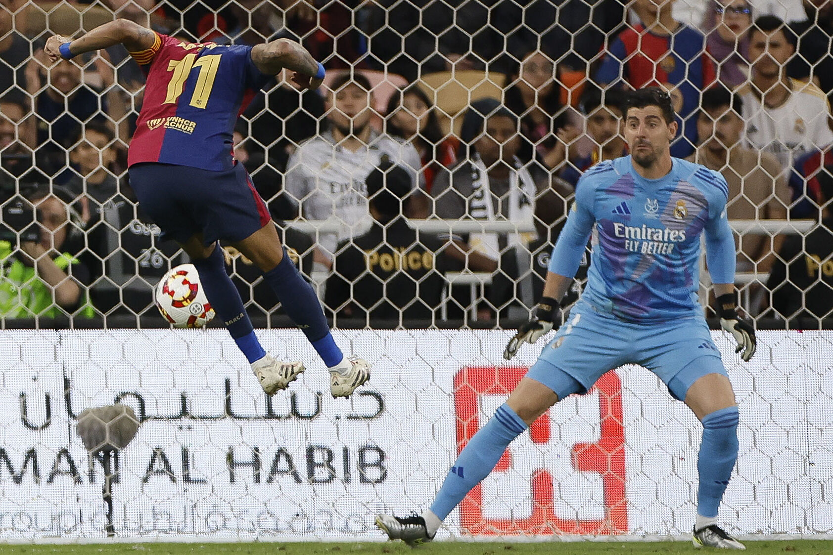 (VIDEO) Barcelona golea a Real Madrid y se queda con la Supercopa