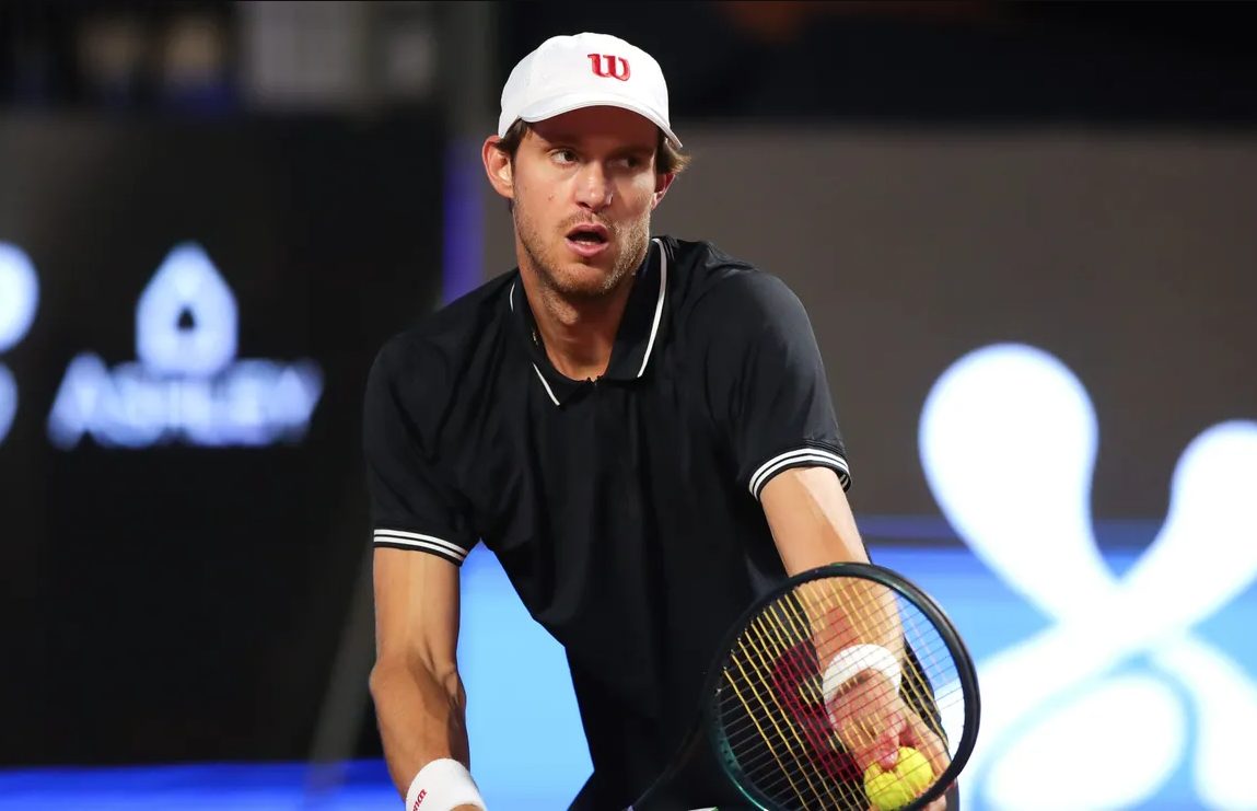 Jarry se retira en Oeiras por una lesión en el codo